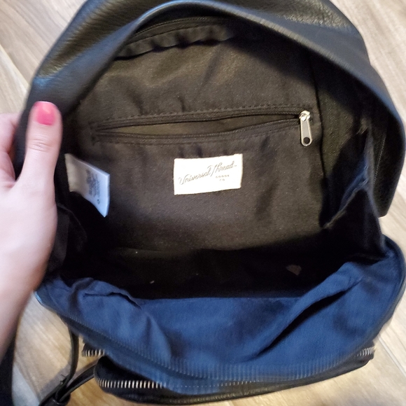 Universal thread mini backpack - Picture 3 of 5